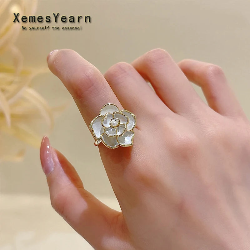 New Elegant White Oil Dripping Camellia Rings For Woman